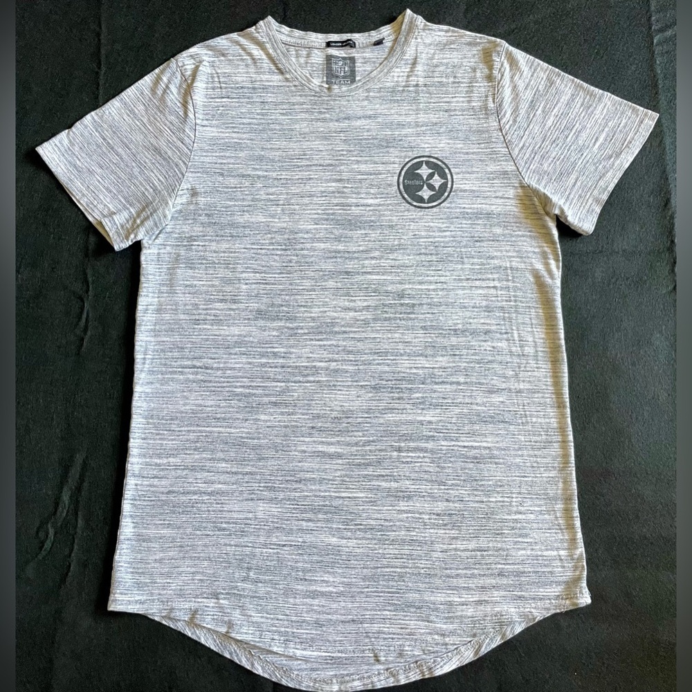 NFL Pittsburgh Steelers Men’s Gray T-Shirt Size Large Longer Length